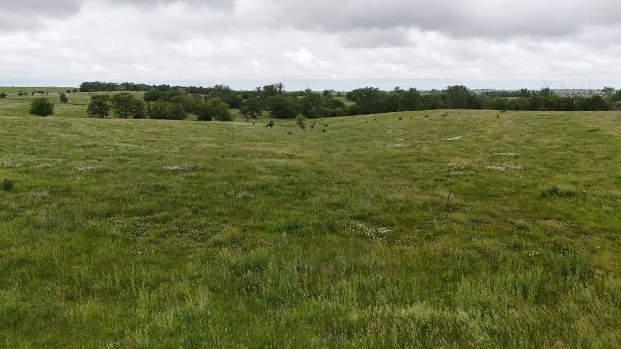 Listing Photo: johnson-county-ne-158-acres